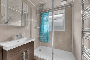 Photo 21- click for photo gallery